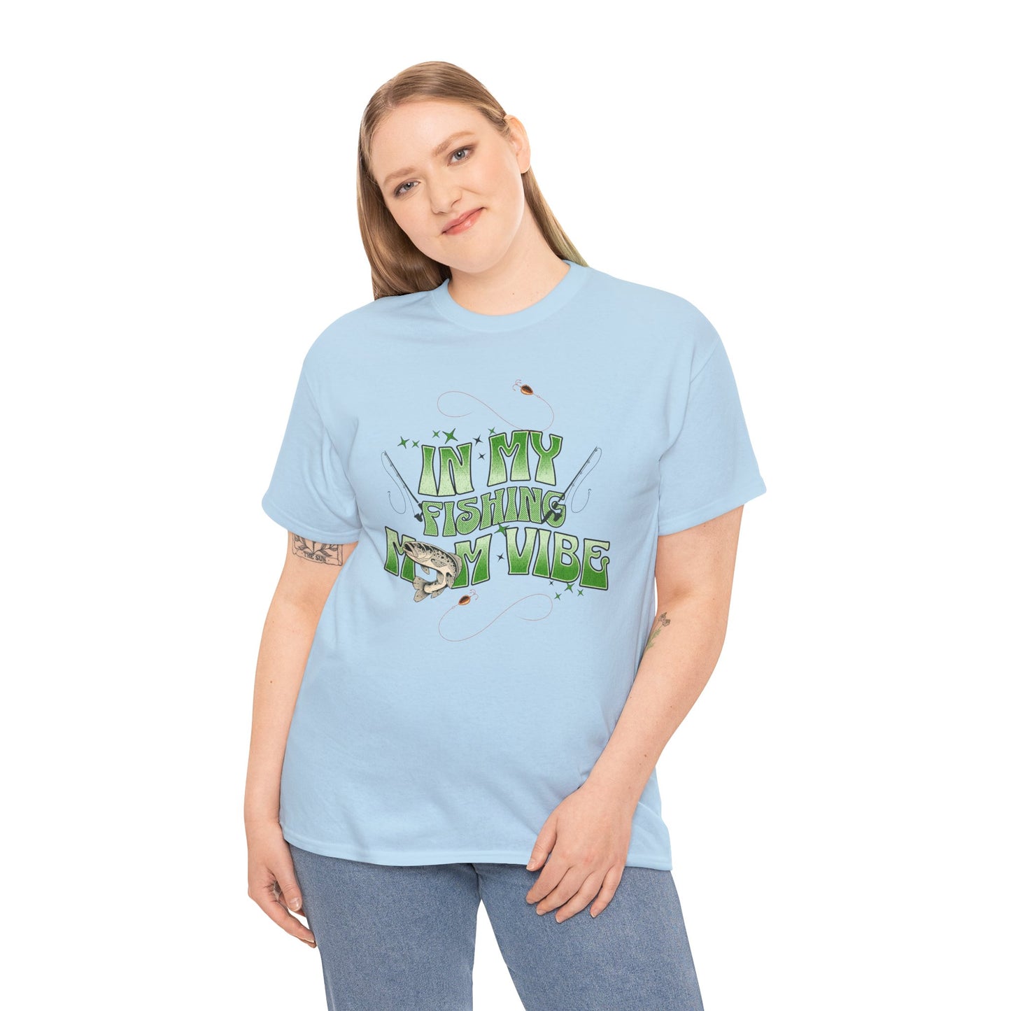 "FISHING MOM"Unisex Heavy Cotton Tee