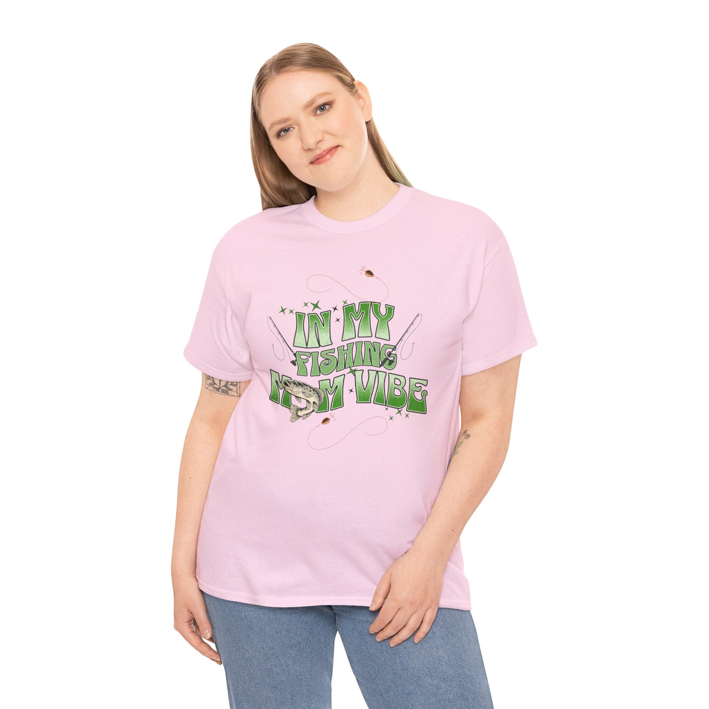 "FISHING MOM"Unisex Heavy Cotton Tee